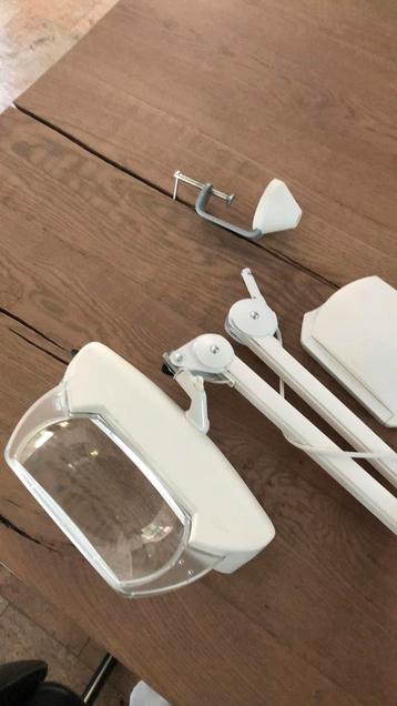 Luxo loeplamp beschikbaar voor biedingen