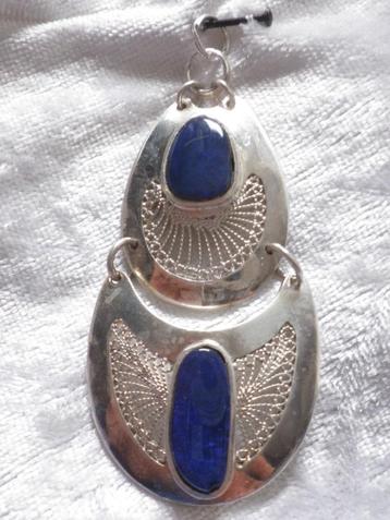 Prachtige Handgemaakte Zilveren Hanger met Blauw Opaal beschikbaar voor biedingen