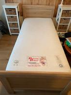 Eenpersoons bed met verstelbaar matras, Ophalen of Verzenden, Zo goed als nieuw, Eenpersoons
