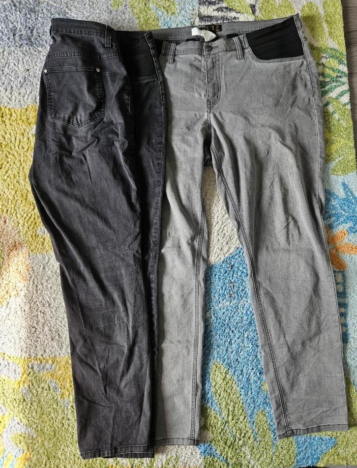2 spijkerbroeken met elastische band - maat 48, Kleding | Dames, Grote Maten, Gedragen, Broek of Spijkerbroek, Grijs, Ophalen of Verzenden