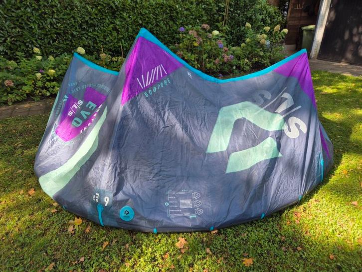 Duotone Evo SLS 9m2, Watersport en Boten, Kitesurfen, Gebruikt, Kite, 9 m², Geen board, Ophalen of Verzenden