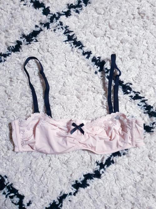 Nieuw H&M niet voorgevormde beugel BH maat 75A, Kleding | Dames, Ondergoed en Lingerie, BH, Ophalen of Verzenden