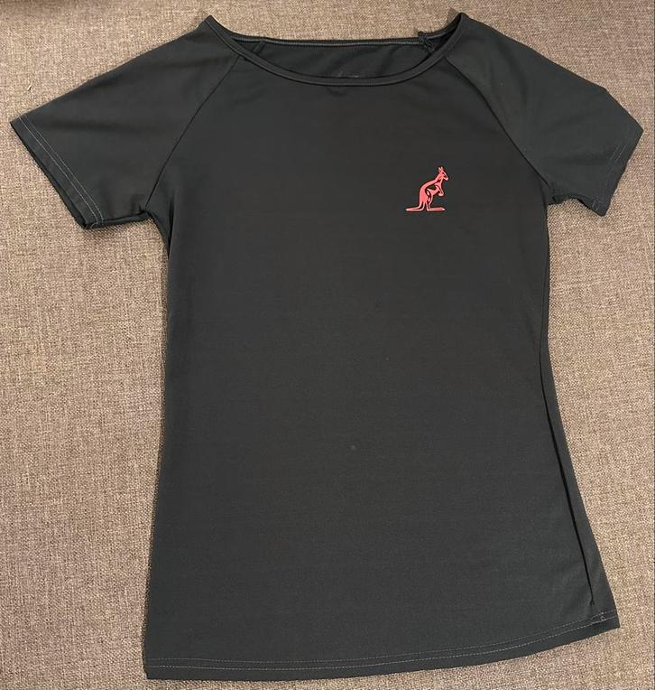 Donkerblauw Australian t-shirt maat S met roze kangaroe logo, Kleding | Dames, T-shirts, Zo goed als nieuw, Maat 36 (S), Blauw