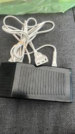 Naaimachine voetepedaal, Ophalen of Verzenden, Zo goed als nieuw, Lockmachine, Overige merken