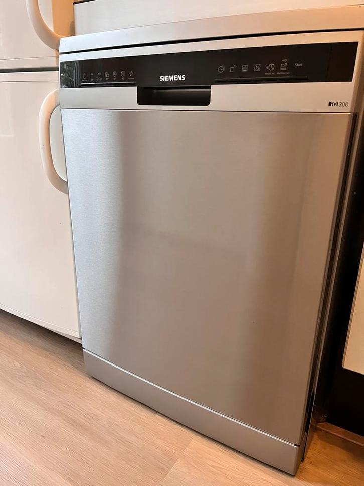Siemens iQ300 vrijstaande vaatwasser, Witgoed en Apparatuur, Vaatwasmachines, Zo goed als nieuw, Minder dan 85 cm, Eco programma