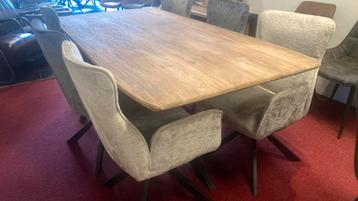 Deens ovale teak tafels beschikbaar voor biedingen