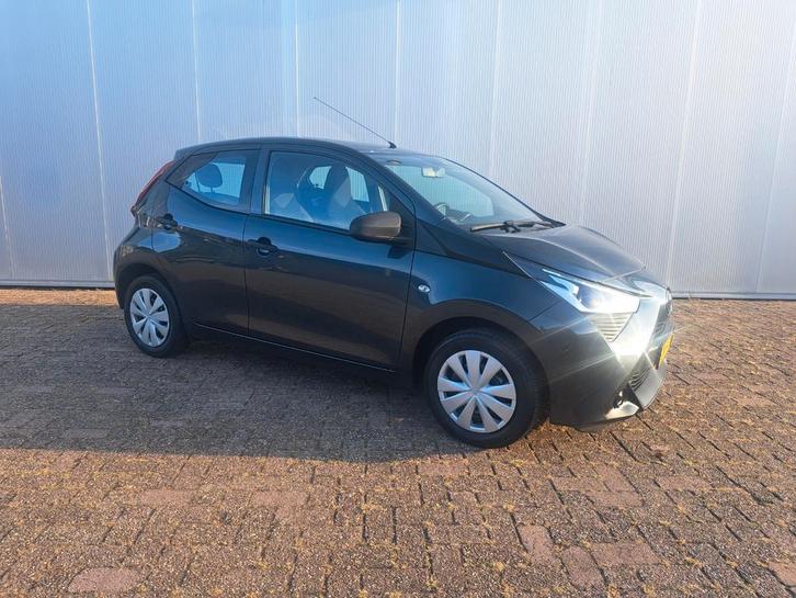 Toyota Aygo 1.0 Vvt-i 5D 2019 Grijs Dealer onderhouden!!, Auto's, Toyota, Bedrijf, Aygo, ABS, Airbags, Airconditioning, Bluetooth
