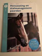 Huisvesting en stalmanagement paard kenniskiem, Gelezen, Brony Lievense, Ophalen of Verzenden, Paarden of Pony's