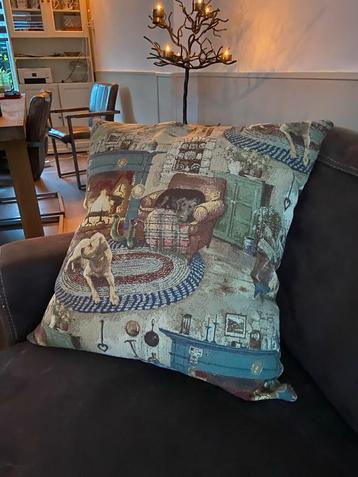 Decoratief kussen met honden afbeelding beschikbaar voor biedingen