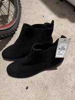 Dames laarzen maat 38, Kleding | Dames, Schoenen, Ophalen of Verzenden, Nieuw, Zwart, Hoge laarzen