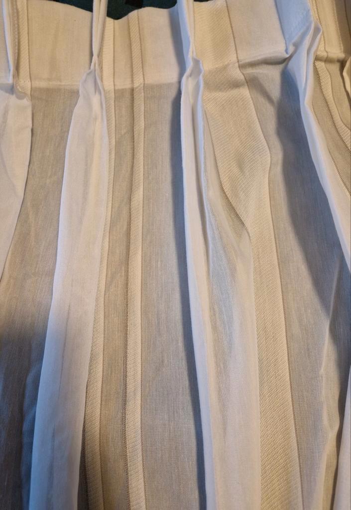 Inbetween gordijnen wit/crème., Huis en Inrichting, Stoffering | Gordijnen en Lamellen, Zo goed als nieuw, 200 cm of meer, 200 cm of meer