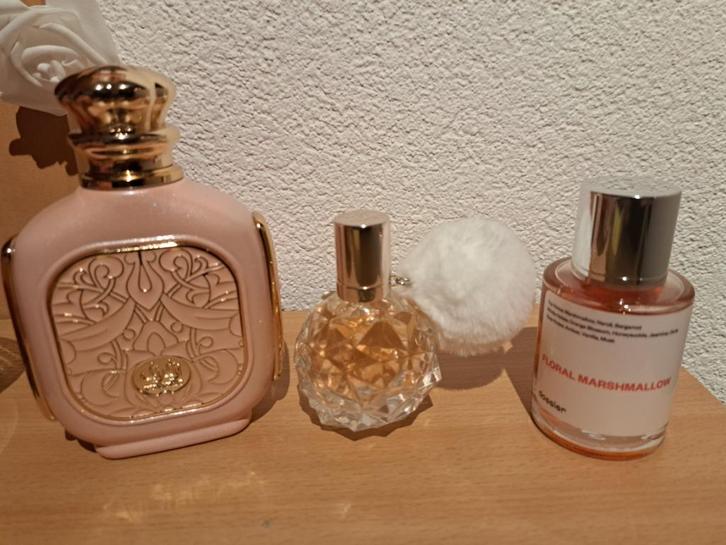 Ariana Grande, Floral Marshmallow (LDBS dupe!), Zukhruf Pink, Sieraden, Tassen en Uiterlijk, Uiterlijk | Parfum, Ophalen of Verzenden
