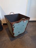 Toffe metalen bak brocante, Ophalen