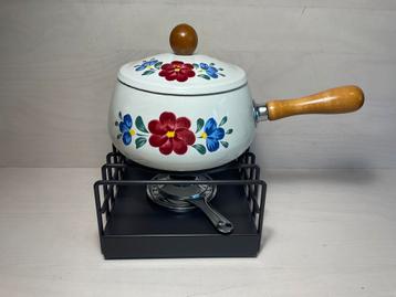 Vintage Emaille boerenbont fondue set met houten handsvat beschikbaar voor biedingen