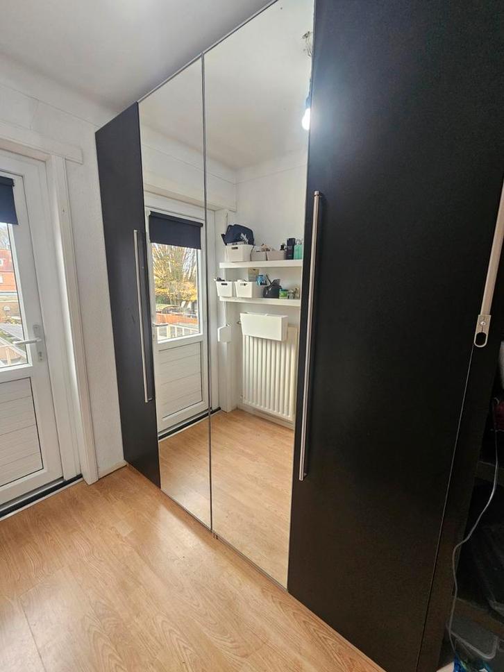 Te koop: 2 ikea pax kasten met 4 mat zwarte deuren, Huis en Inrichting, Kasten | Kledingkasten, Zo goed als nieuw, 200 cm of meer