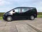 Hyundai Staria 2.2D 130KW 2024 Zwart, Auto's, Automaat, Euro 6, 2027 kg, Zwart