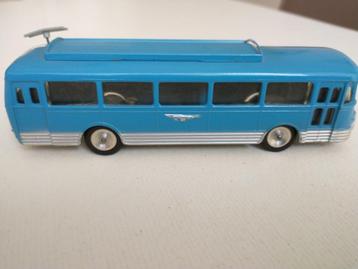 SOLIDO BUS CHAUSSON RTF TELEVISION FRANCAISE 1958 beschikbaar voor biedingen
