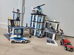 Lego politiebureau 60141, Kinderen en Baby's, Speelgoed | Duplo en Lego, Ophalen of Verzenden, Zo goed als nieuw
