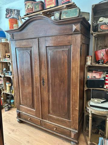 Antieke Kast - Circa 1880 - Demontabel beschikbaar voor biedingen