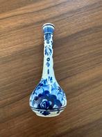Delfts blauw vaasje, handgeschilderd, decor 638, Ophalen of Verzenden