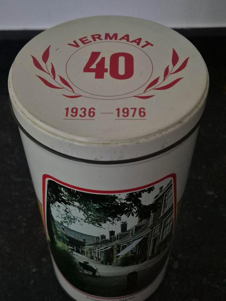 Vintage beschuit blik en verzamel plaatjes Vermaat Haarlem, Verzamelen, Blikken, Zo goed als nieuw, Beschuit, Ophalen of Verzenden
