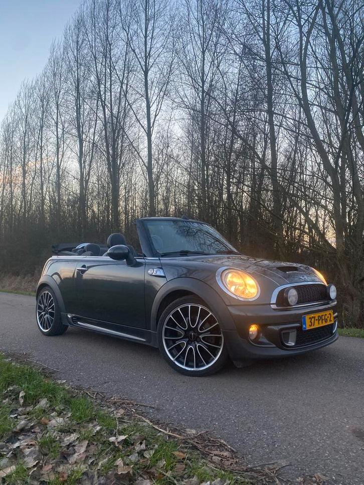 Mini 1.6 Cooper S Cabrio 2011 Grijs, Auto's, Mini, Particulier, Cooper S, ABS, Airbags, Airconditioning, Cruise Control, Elektrische ramen