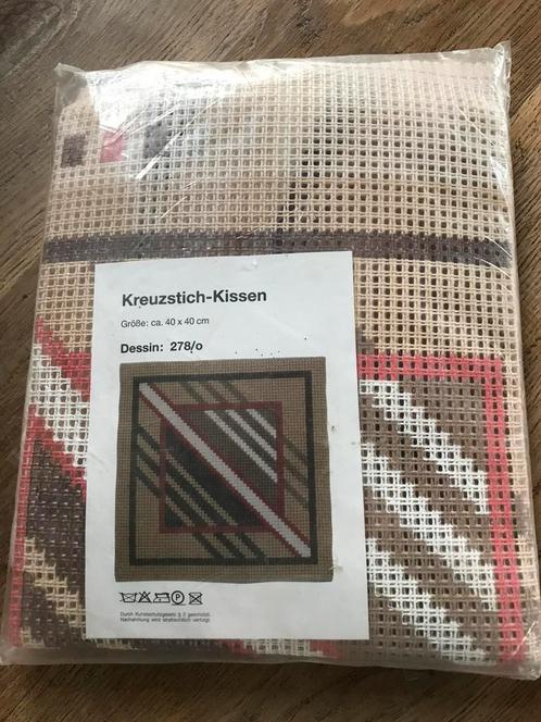 Borduurpakket kussen abstract compleet met garen, Hobby en Vrije tijd, Borduren en Borduurmachines, Nieuw, Borduurmachine, Ophalen of Verzenden