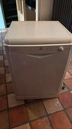Indesit Vaatwasser - Goed Werkend!, Witgoed en Apparatuur, Vaatwasmachines, Ophalen, Gebruikt, Voorspoelprogramma, 85 tot 90 cm