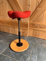 Varier Move balanskruk (Stokke) steenrood, Huis en Inrichting, Bureaustoelen, Ophalen, Gebruikt, Bureaukruk, Rood