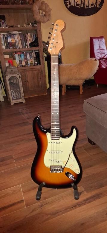 Stratocaster 3TSB en/of Les Paul ruilen mogelijk beschikbaar voor biedingen