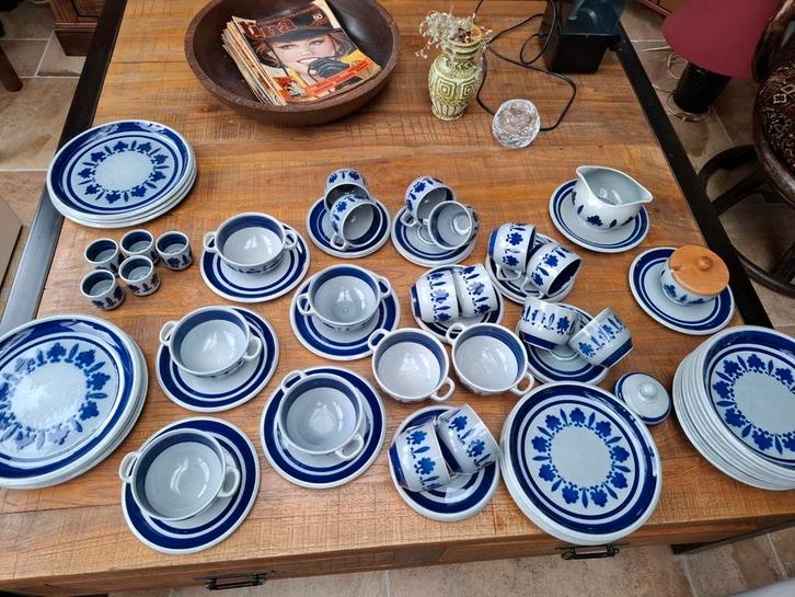 Boch Baltic servies blauw jaren 70, Antiek en Kunst, Antiek | Servies los, Ophalen of Verzenden