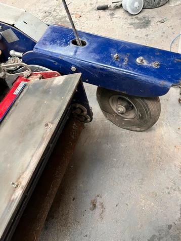 maredo  patented verticuteermachiene en zaaimachiene beschikbaar voor biedingen