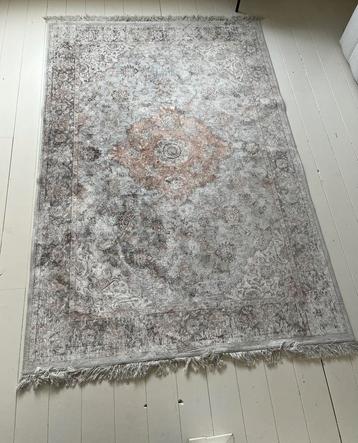 Vloerkleed  beschikbaar voor biedingen