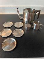 RVS bordjes, (Stelton) theepot, suikerpotje, melkkannetje., Ophalen of Verzenden