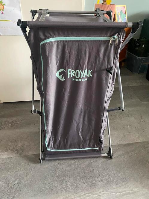 Opvouwbare Campingkast van Froyak, Caravans en Kamperen, Kampeermeubelen, Gebruikt, Campingkast, Ophalen