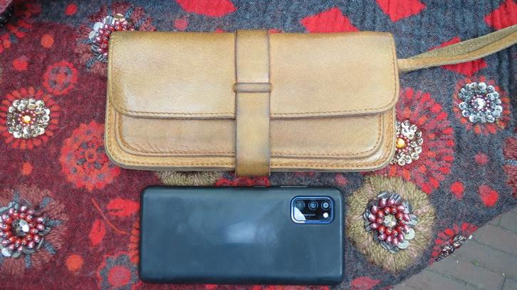 Keecie, gebruikte leren tas, clutch, telefoon, portemonnee, Sieraden, Tassen en Uiterlijk, Portemonnees, Gebruikt, Overige merken