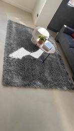 Vloerkleed hoogpolig grijs, Huis en Inrichting, Stoffering | Tapijten en Kleden, Ophalen, Gebruikt, Hotel chic, 100 tot 150 cm
