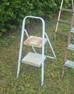 1 stuks keuken huishoud trap voor maar €5,-, Doe-het-zelf en Verbouw, Ladders en Trappen, Ophalen, Gebruikt, Trap, Opvouwbaar of Inschuifbaar