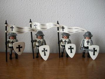 Kruisridder / kruisridders beschikbaar voor biedingen