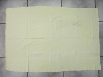 Lap, lichtgele, aan 1 kant wollige, tricotstof, katoen? beschikbaar voor biedingen