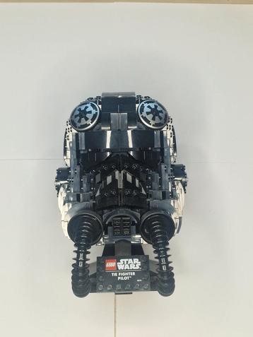 LEGO Star Wars 75274 Tie Fighter Pilot Helmet beschikbaar voor biedingen