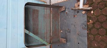Radiator ombouw in nette staat  beschikbaar voor biedingen