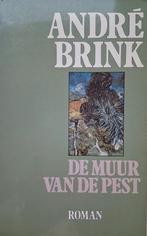 André Brink - De muur van de pest, Boeken, Ophalen of Verzenden, Gelezen, Wereld overig