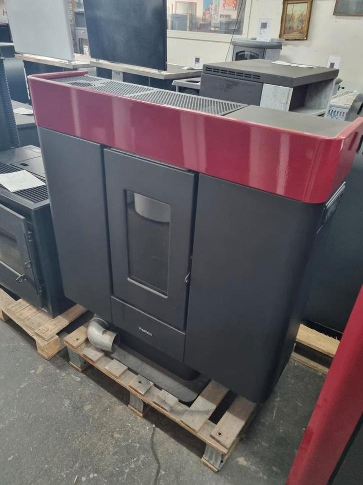 Pelletkachel demo freepoint Moon nu voor €1500,00, Huis en Inrichting, Kachels, Zo goed als nieuw, Vrijstaand, Pelletkachel, Overige brandstoffen