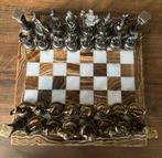 Grieks marmeren schaakbord met Griekse schaakstukken, Hobby en Vrije tijd, Gezelschapsspellen | Bordspellen, Een of twee spelers