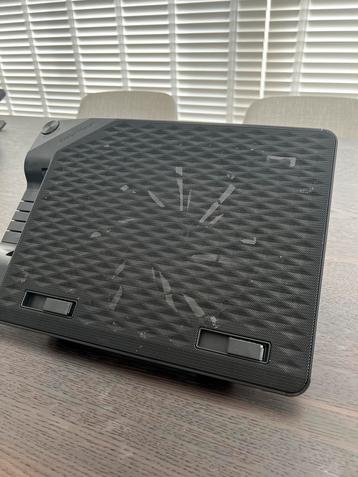 Coolermaster Ergostand III Laptopcooler beschikbaar voor biedingen