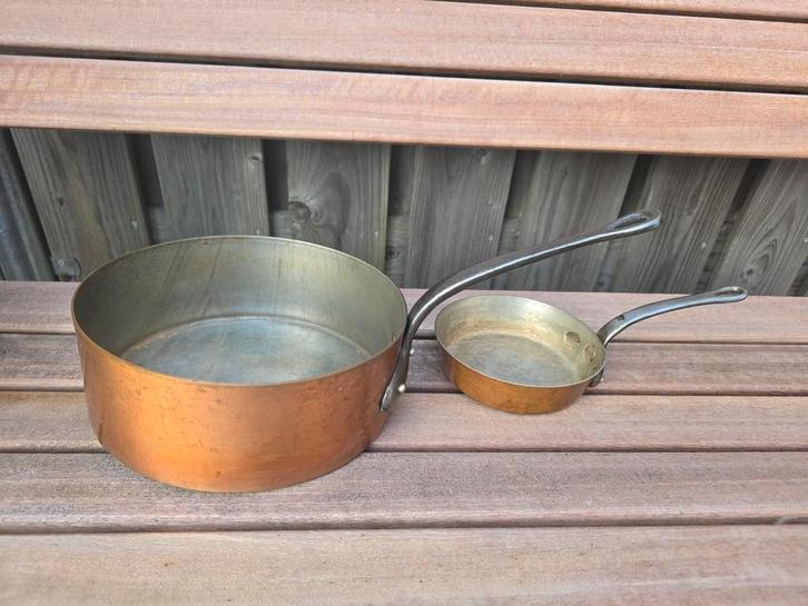 2 antieke koperen Franse pannen  einde 18de begin 19de eeuw, Antiek en Kunst, Antiek | Keukenbenodigdheden, Ophalen of Verzenden