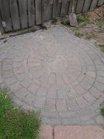 Gratis af te halen cirkel van klinkers 1,8 meter doorsnede, Tuin en Terras, Ophalen, Gebruikt, Klinkers, Minder dan 5 m²