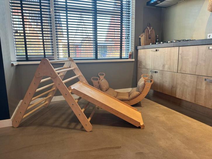 Klimrek met klimboog, schommel en glijbaan, Kinderen en Baby's, Speelgoed | Houten speelgoed, Zo goed als nieuw, Overige typen