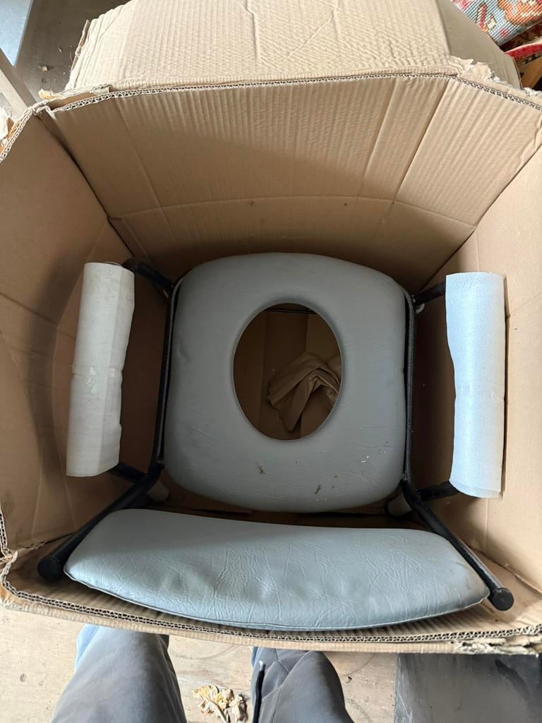 Toiletstoel, Huis en Inrichting, Ophalen, Nieuw, Minder dan 50 cm